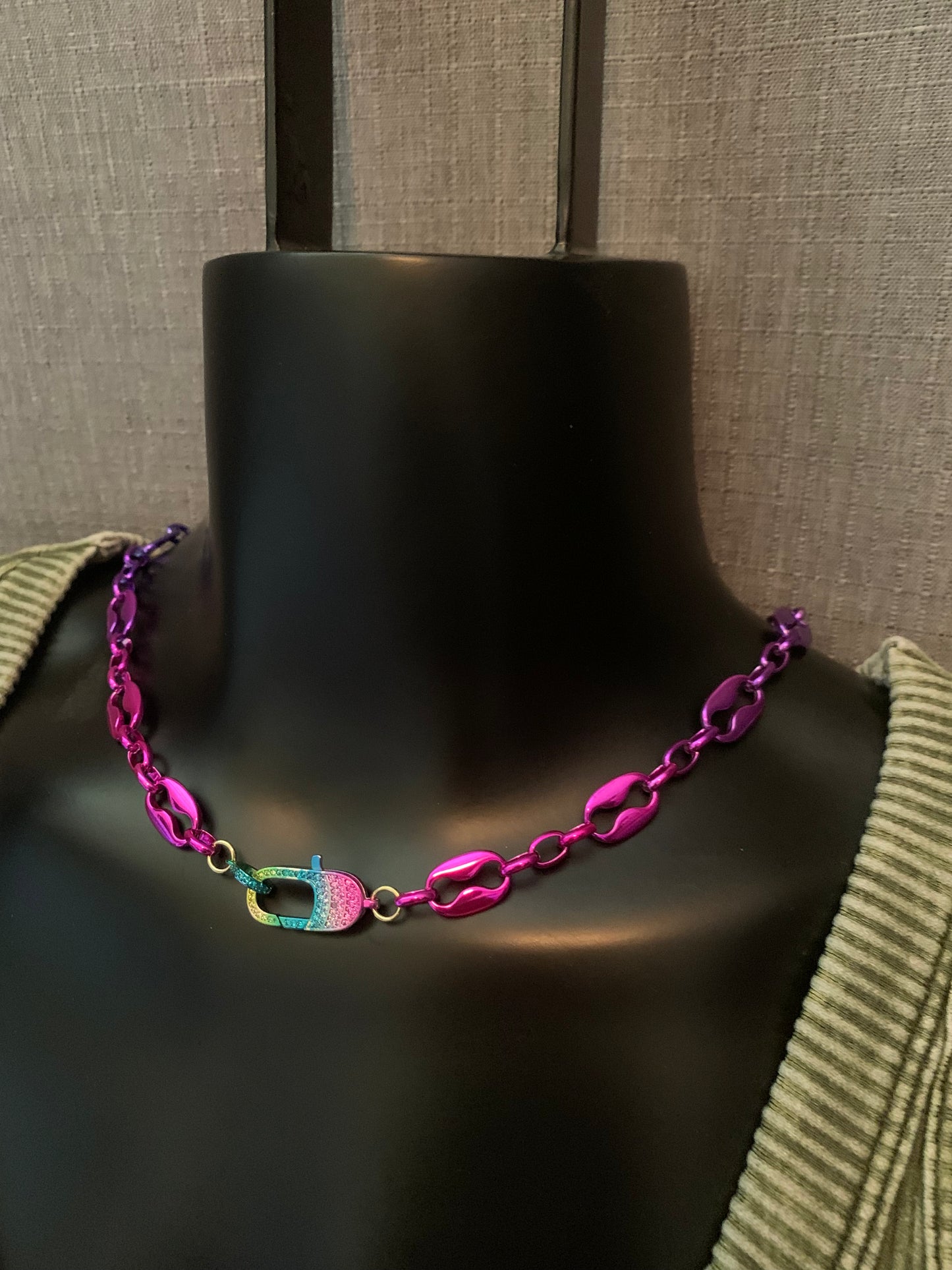 Dazzling Ombre Clip Necklace