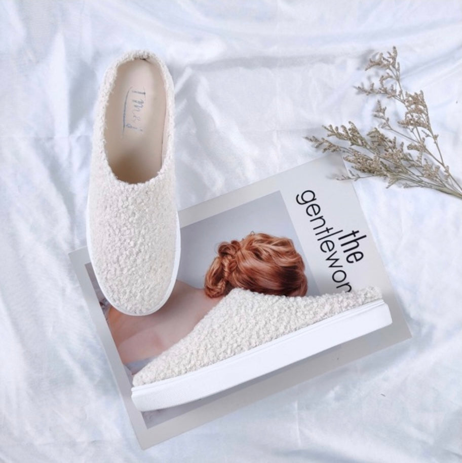 Furry CloseToe Mules