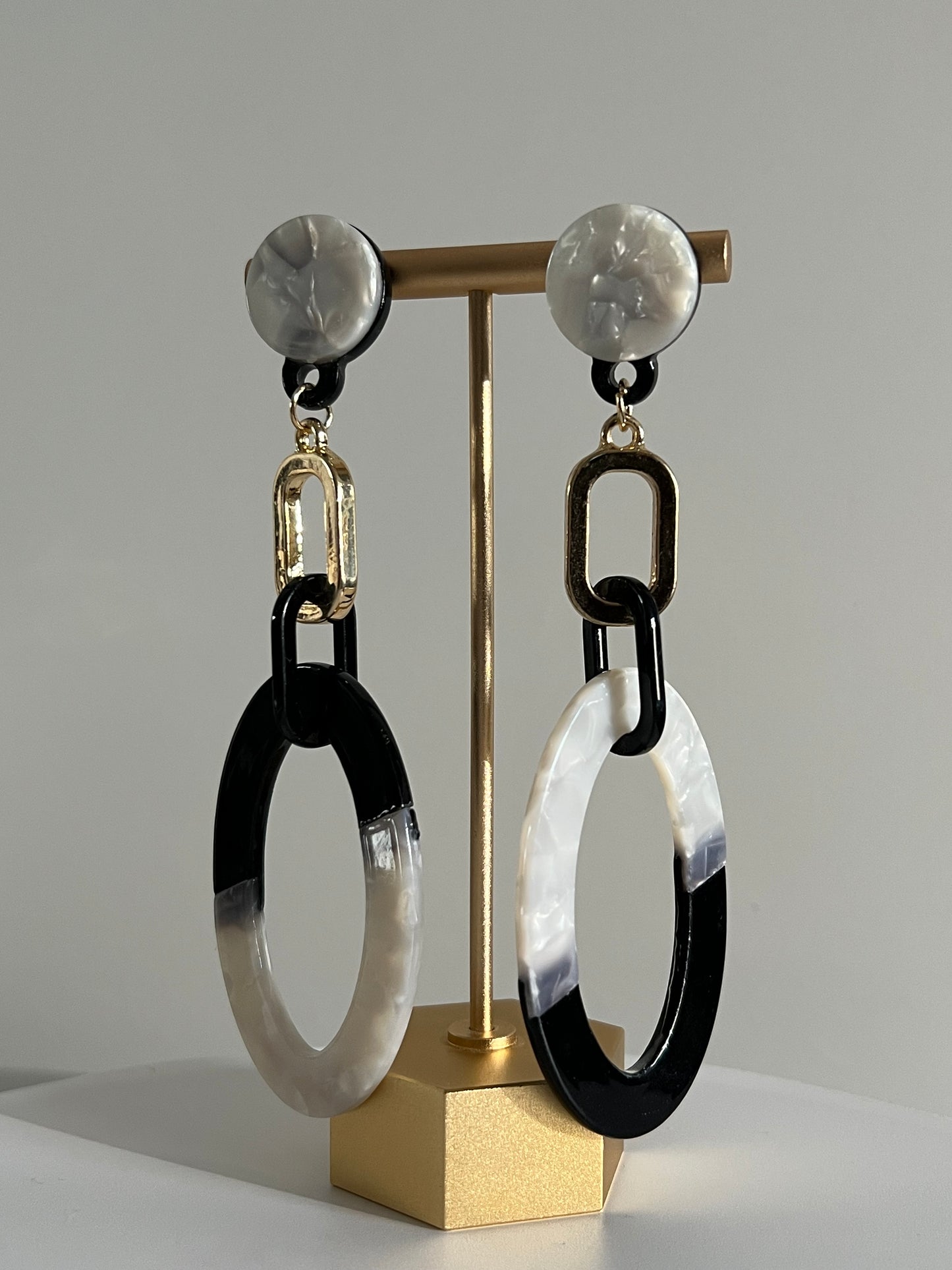 The Modernist Monotone Dangle Earrings