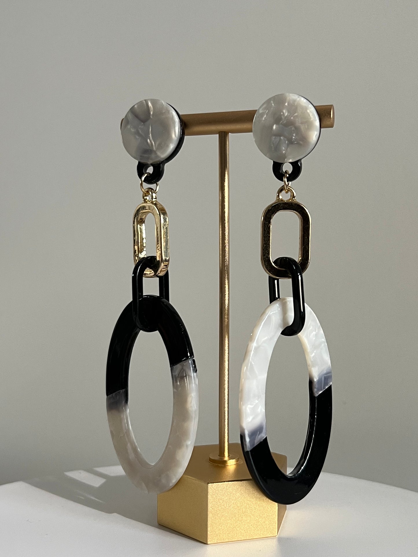 The Modernist Monotone Dangle Earrings